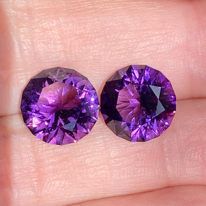 9.46 ctw Amethyst Matched Pair, Uruguay, Round, Top Color, Flawless, Red Flash
