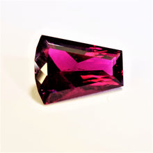 Rubellite cut for amazing lightning flashes with movement.