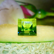Burmese Peridot 8.88 ct. Vivid Neon Green Flawless to VVS 