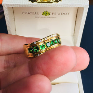Estate Ring, approx. 1ct Vivid Tsavorite Garnets, Diamonds, 18k