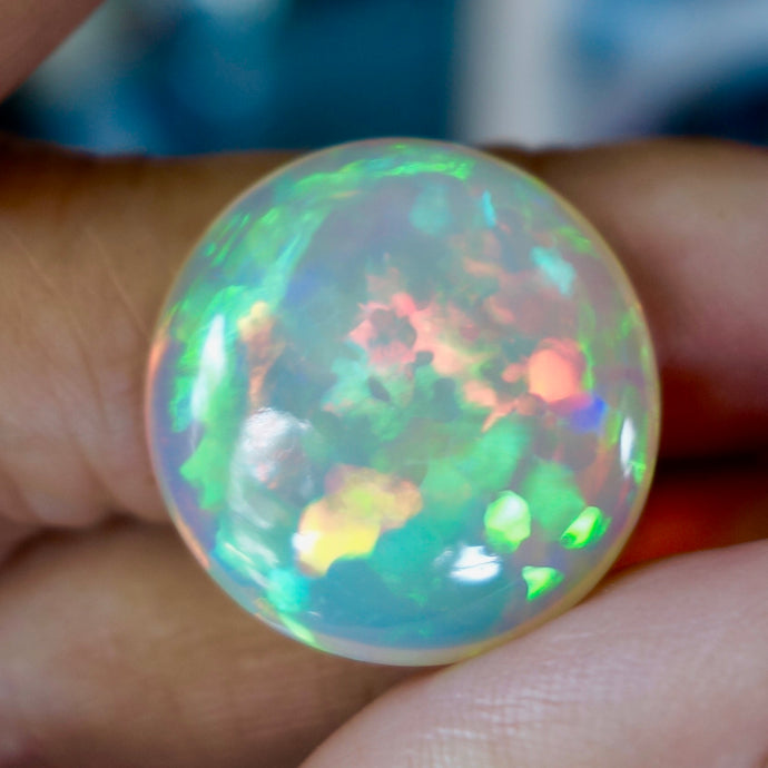 Ethiopian Welo Opal, 15.365 ct. Round Cab, High Dome, Flagstone Pattern