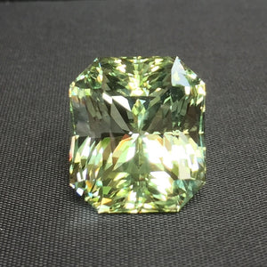 Topaz, 80.90 ct. Russian Imperial Green, Flawless. Certified, Untreated! dichroic 