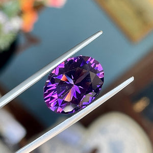 9.78 carat Amethyst, Uruguay, Flawless Clarity, Oval Precision Cut