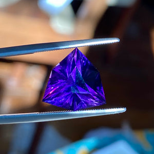 6.28 carat Amethyst, Uruguay, Flawless, Rare In This Quality, Shield Cut  