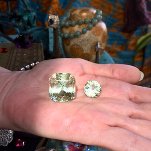 most expensive topaz Tussoan Imperial Green, Tzar's Royal Mines, 80 flawless, untreated carats